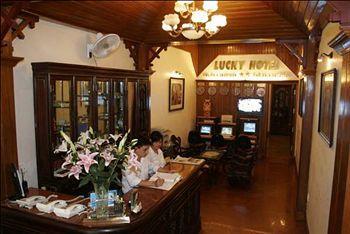 Khách sạn Lucky Hàng Trống 2*